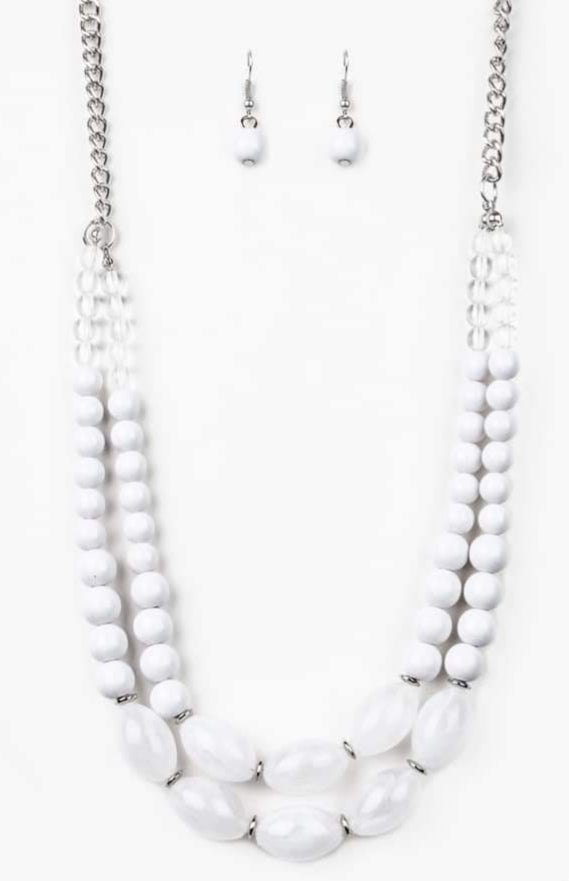 Winter white necklace set