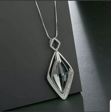 Load image into Gallery viewer, Passionate  Pendant
